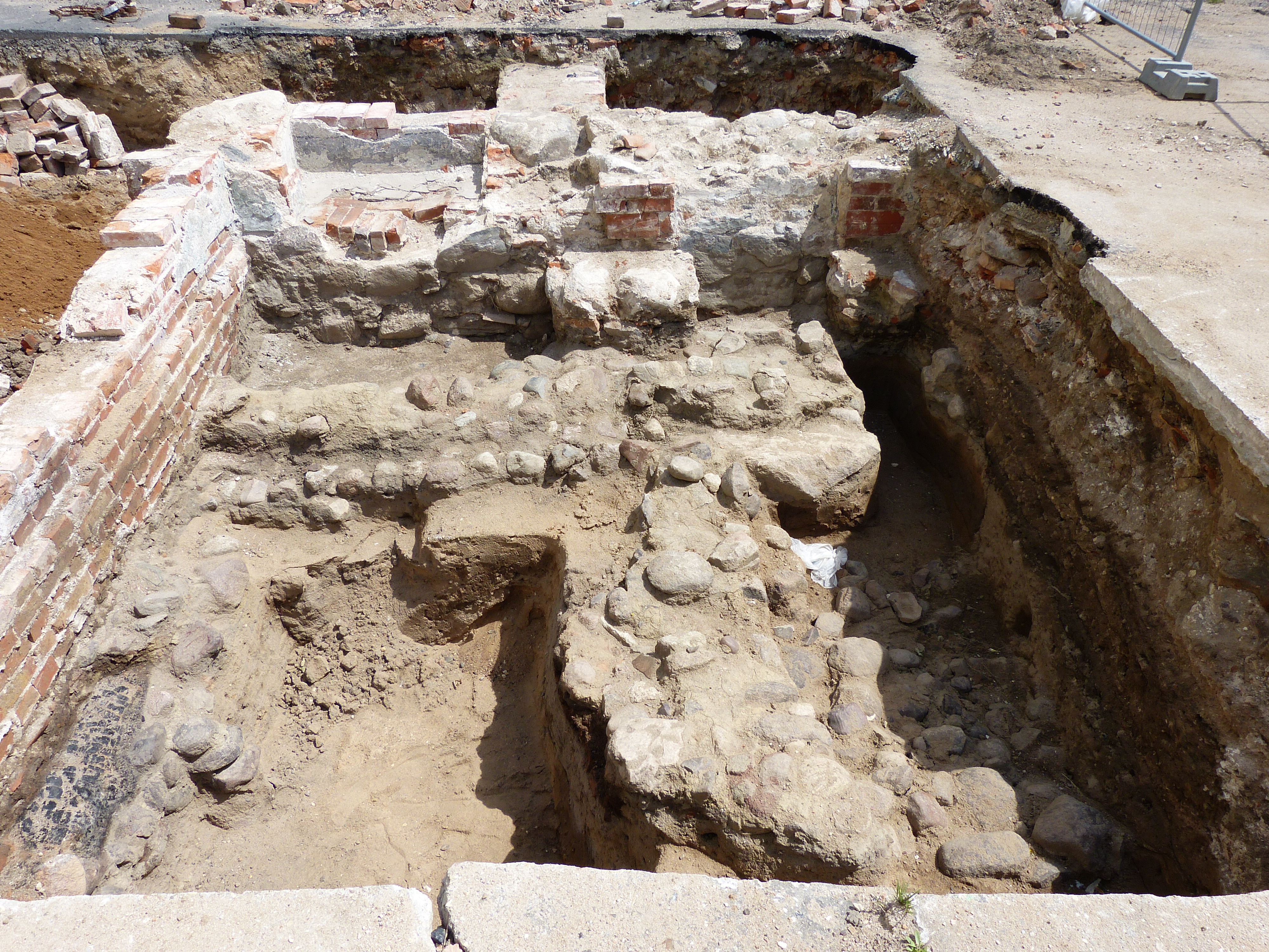 Ilustracja do informacji: Pierwsze odkrycia archeologiczne w Magdalenkach